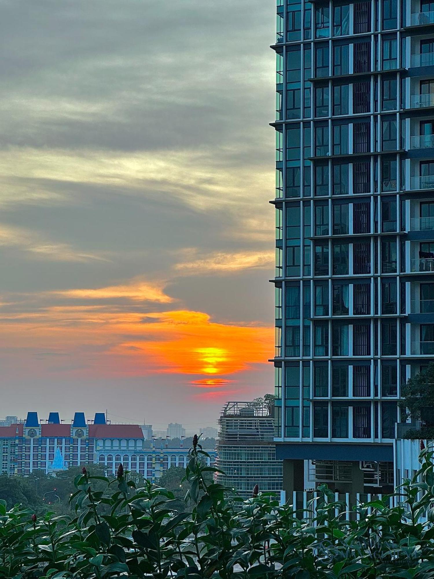 The Elysia Suites Nusajaya  Zewnętrze zdjęcie